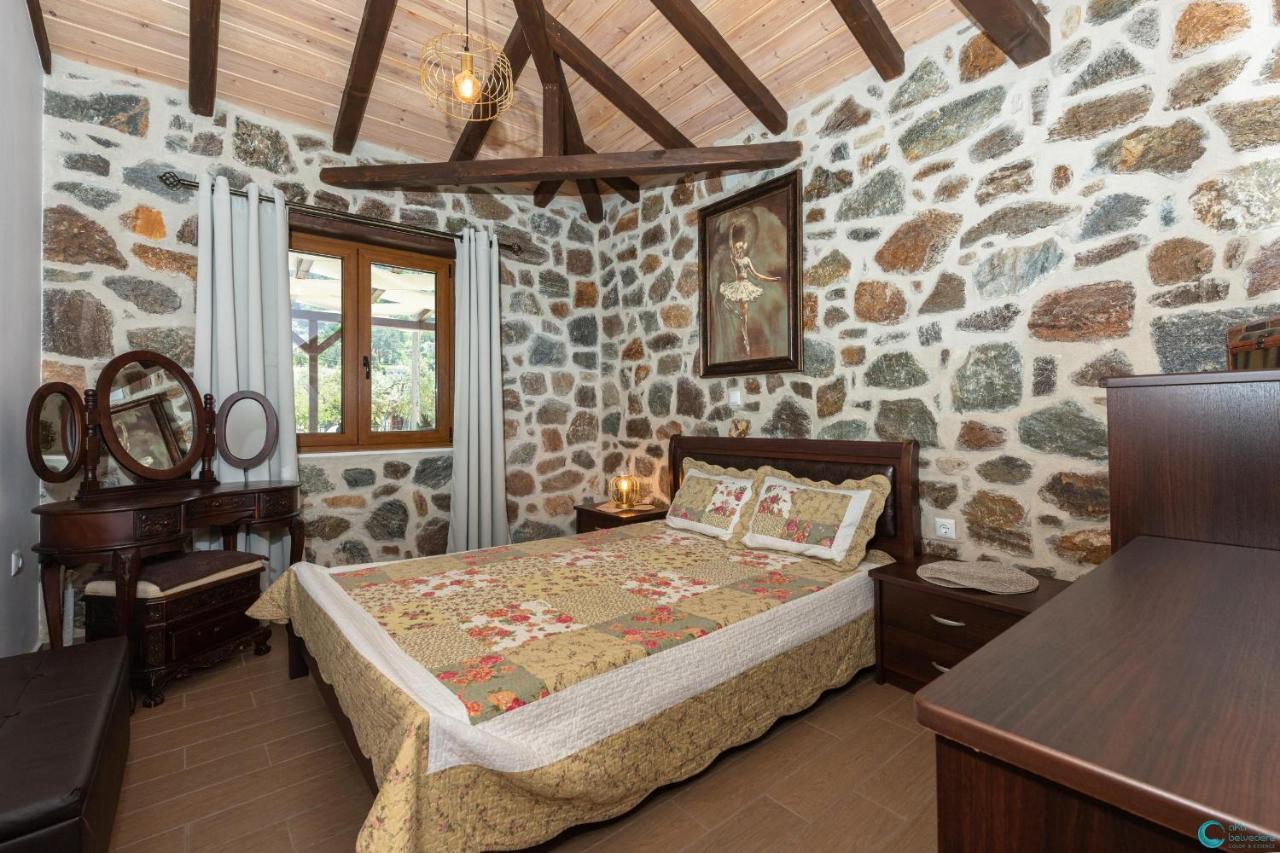 Villa Eleni'S Stone House Skala Potamia  Esterno foto